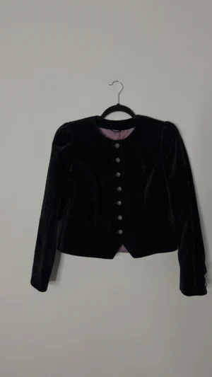 Чорний оксамитовий жакет Gaby